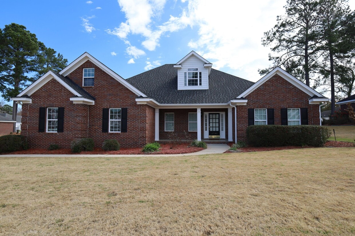 3799 Bermuda Run Dr, Valdosta, GA 31605 House Rental in Valdosta, GA
