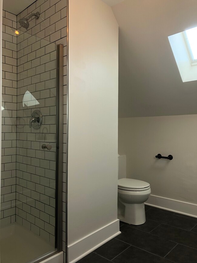 Bathroom - 3235 N Monticello Ave