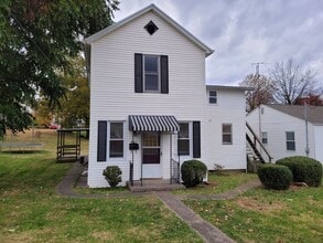Building Photo - 411 11th St