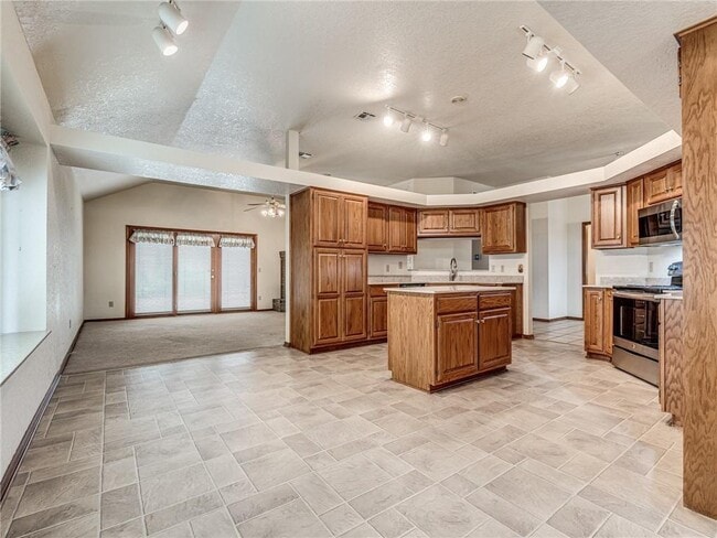 Foto del edificio - 1205 Blue Ridge Dr