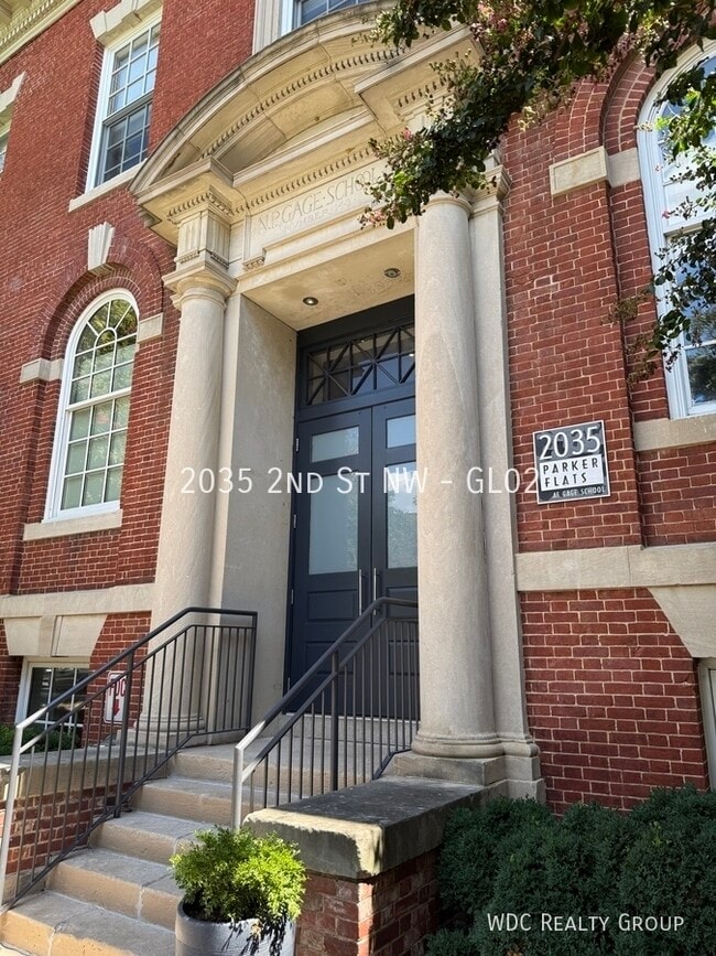 Building Photo - 2035 2nd St NW