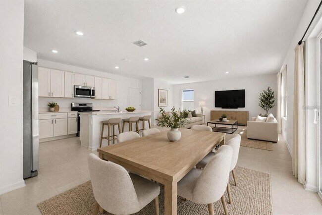 Building Photo - 5882 Le Marin Wy