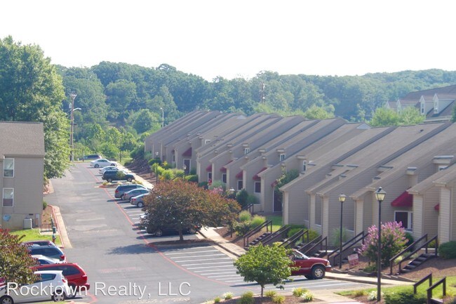 Foto del edificio - 1302 Bradley Dr