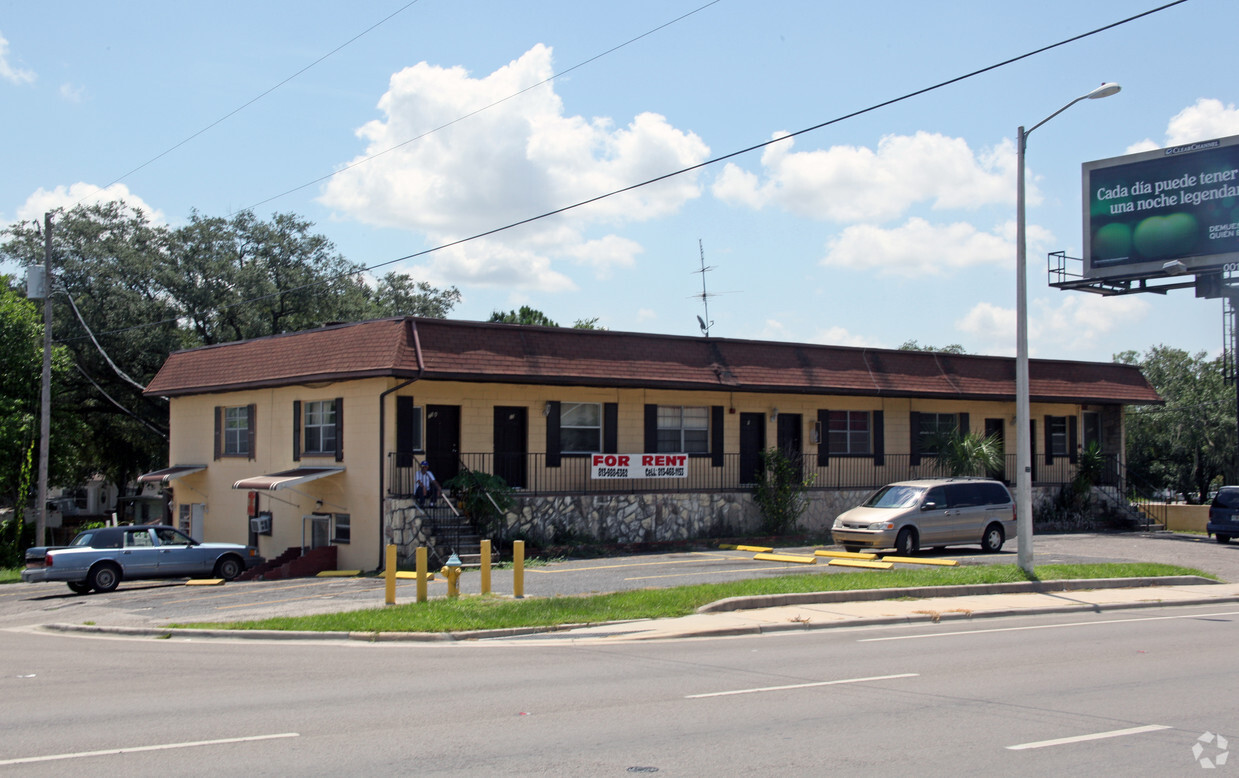 Primary Photo - Garden Del Rey Apartments