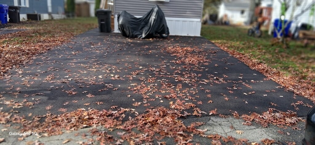 Foto del edificio - 8 Mayflower Ave