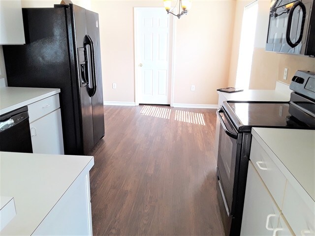 Building Photo - 6203 Venezia Pl
