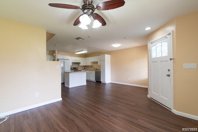 Foto del edificio - CENTRAL AC 3BR 2.5BA WITH 2-Car Garage & Newer Appliances @ SPINNAKER, Ewa Beach!