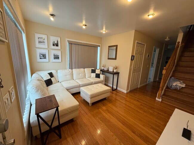 Foto del edificio - 43 N Trenton Ave