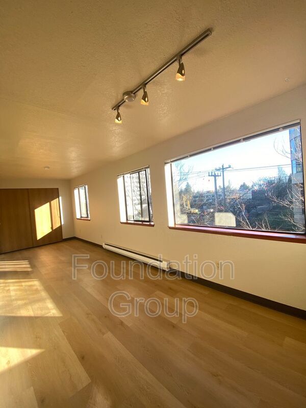 Foto del edificio - 1314 Spring St