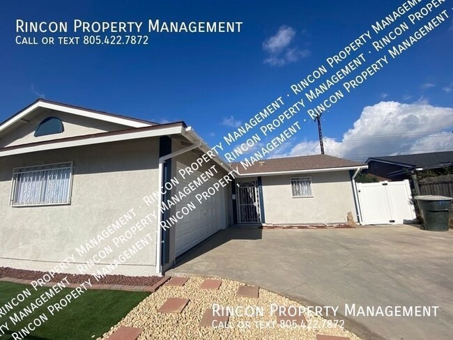 Building Photo - Updated 4 Bedroom 2 Bathroom Home in Oxnar...