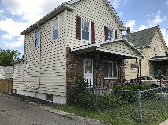 Foto principal - 2214 Ferry Ave
