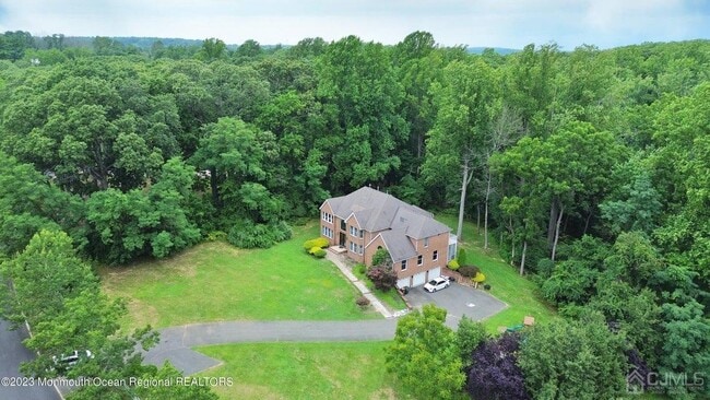 Building Photo - 7 Clover Hill Rd