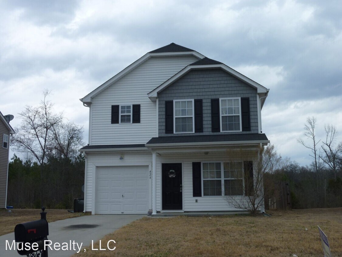 Primary Photo - 3 br, 2.5 bath House - 428 Soft Winds Vill...