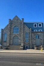 Building Photo - 157 Green St