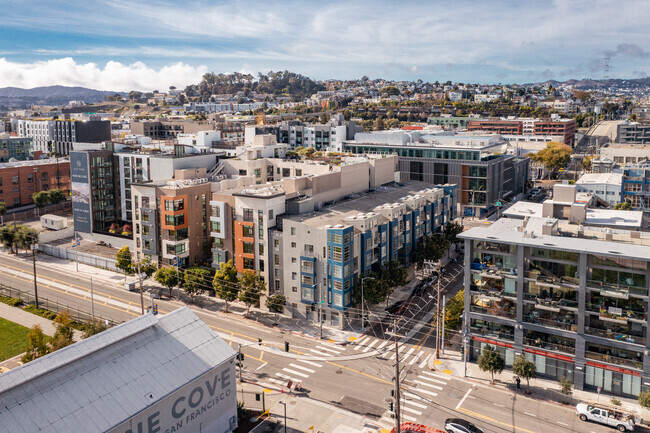 Aerial Photo - 700 Illinois St