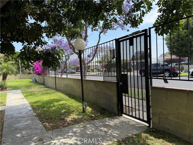 Foto del edificio - 23405 Maribel Ave