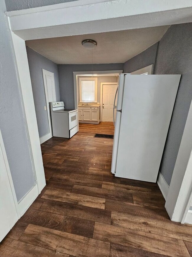 Foto del edificio - 1 bedroom apartment in Niles