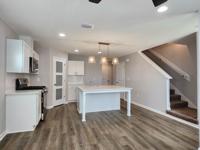 Foto del edificio - 3607 Meadow Vista Ln.