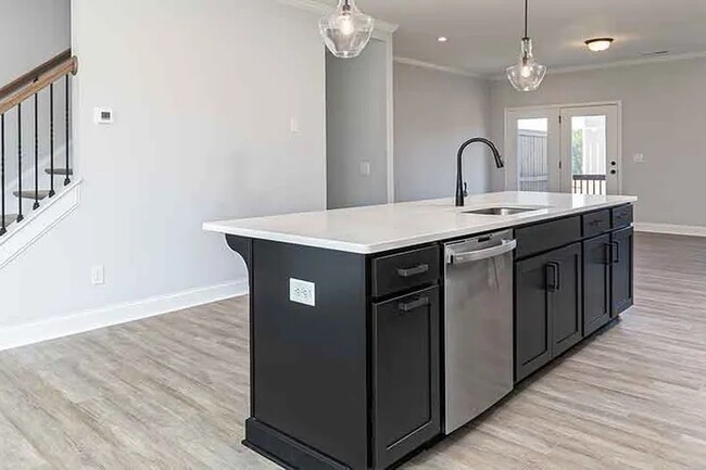 Foto del edificio - 2202 Whistler Wy NE