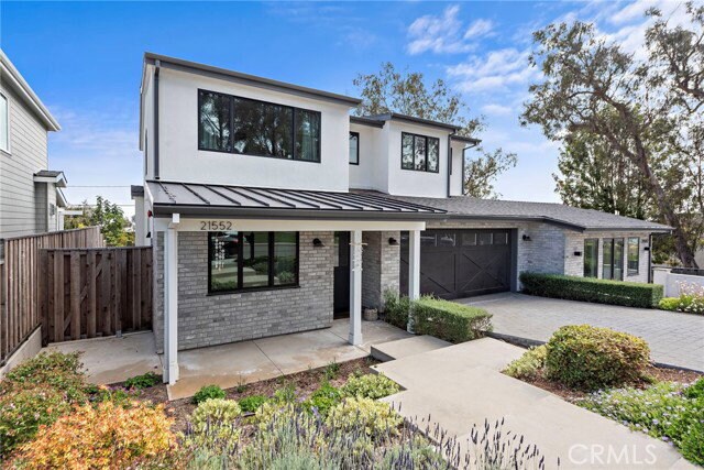 Building Photo - 21552 Treetop Ln