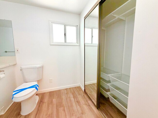 Foto del edificio - 4648 Adenmoor Ave