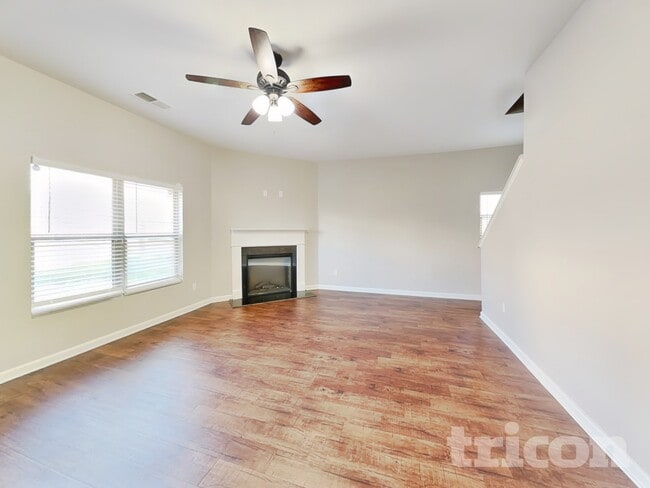 Building Photo - 143 Humphry Ct