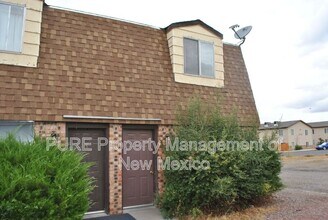 Building Photo - 2814 Parque De Oeste Dr