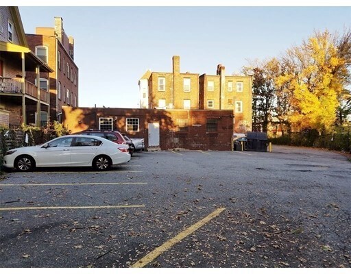 Primary Photo - 1906 Massachusetts Ave