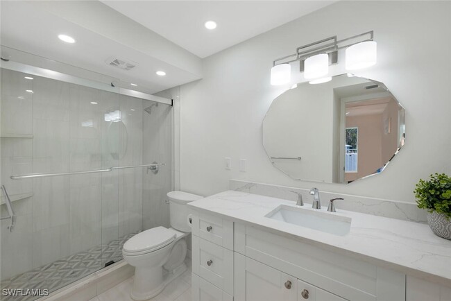 Foto del edificio - 5 High Point Cir W