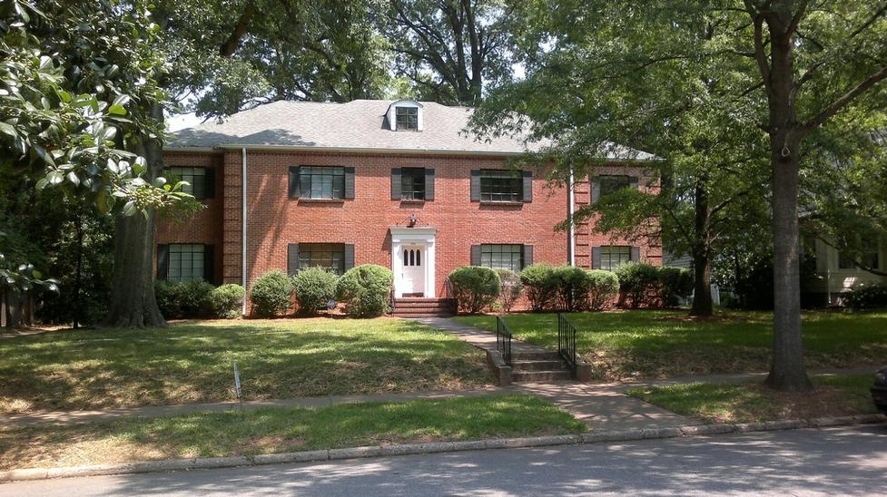 Primary Photo - Myers Park Apartment Building