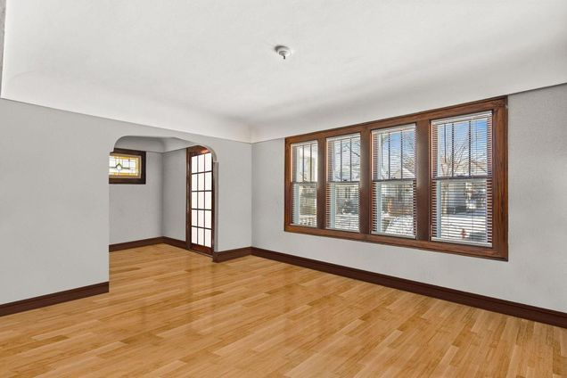 Foto del edificio - 1461 S 90th St