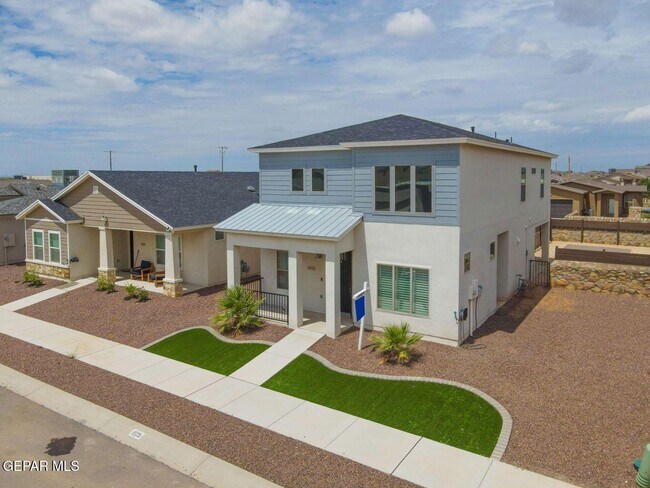 Building Photo - 1925 William Caples St