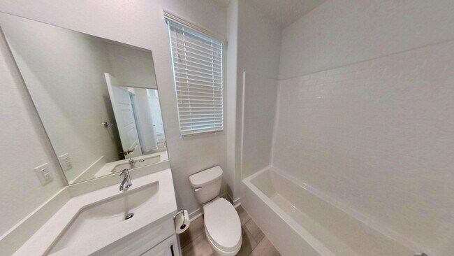 Foto del edificio - 1627 Vlg Grn Wy