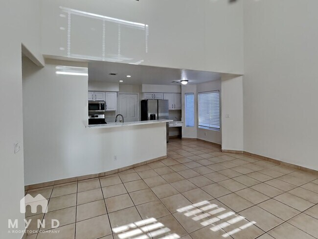 Foto del edificio - 121 Golf Course St