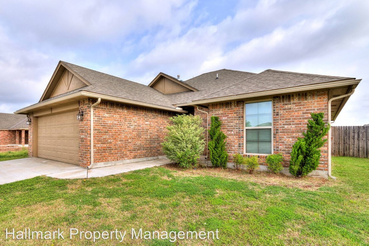 Primary Photo - 3 br, 2 bath House - 613 Kings Manor