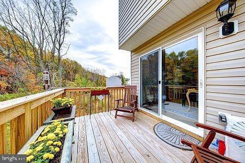 Foto del edificio - 164 Breezewood Dr