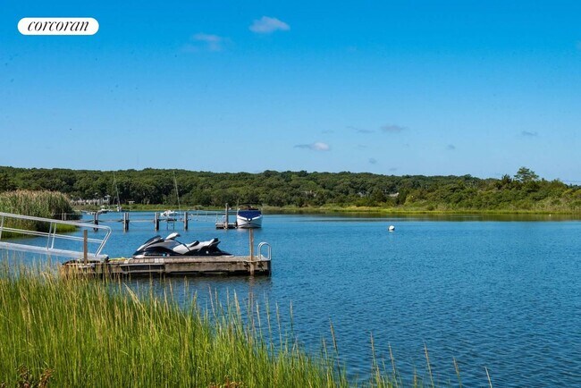 Building Photo - 22 Whitney Rd