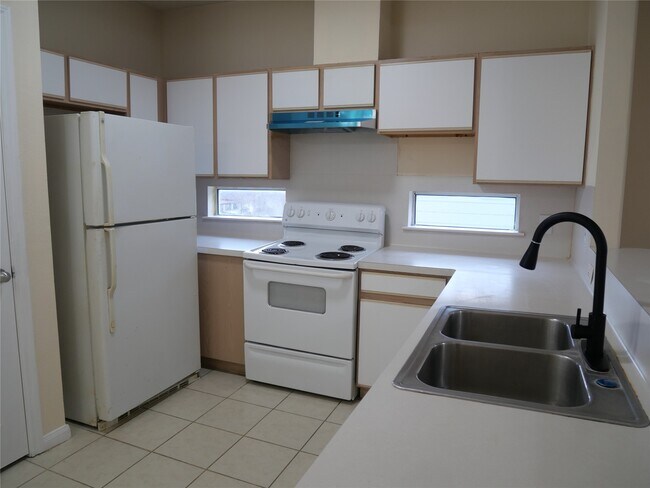 Foto del edificio - 6289 Wilcrest Dr