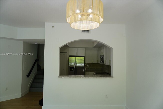 Foto del edificio - 8826 W Flagler St