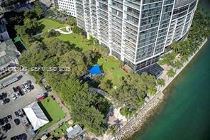 Foto del edificio - 495 Brickell Ave