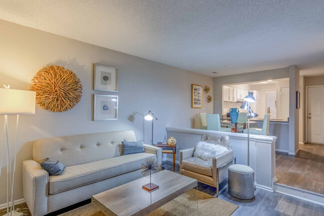 Photo - Hickory Creek Apartments