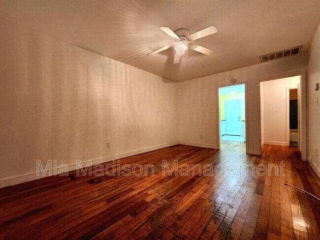 Foto del edificio - 131 Hibiscus Ave