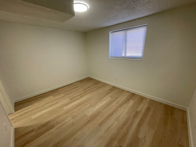 Foto del edificio - 3348 S 7780 W