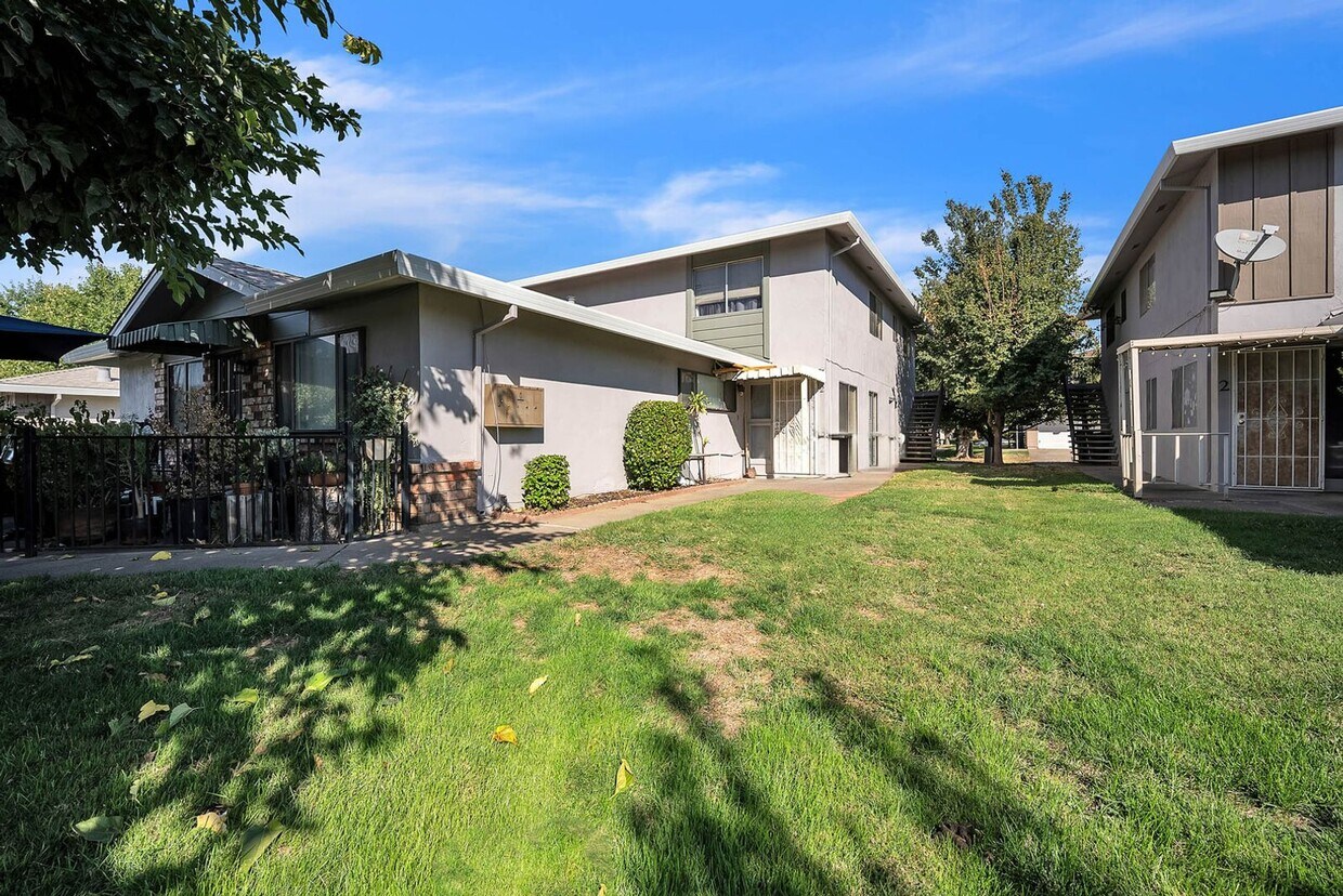 Primary Photo - 9049 El Cajon Way