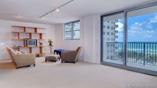 Building Photo - 9273 Collins Ave