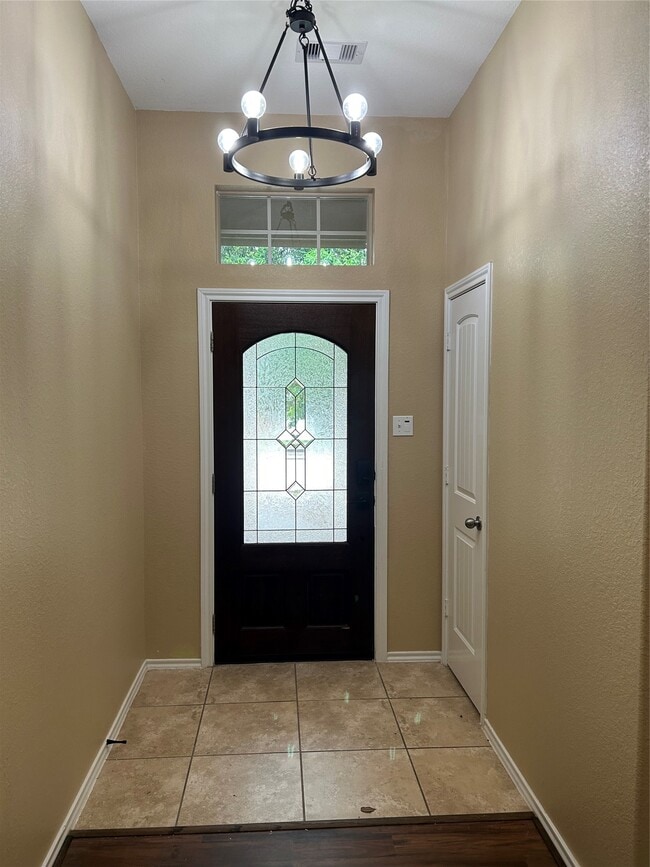 Building Photo - 25111 Country Gate Dr