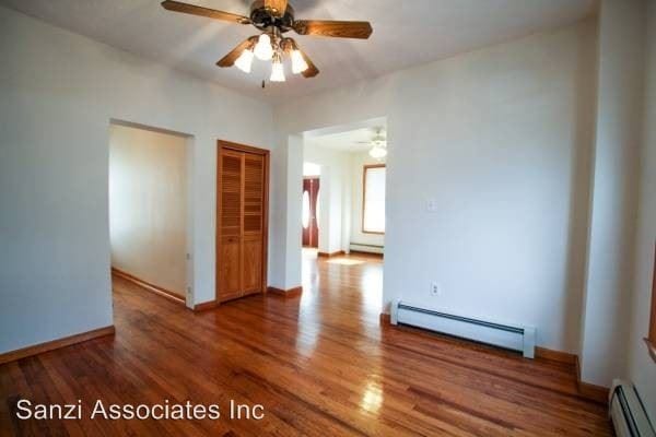 Building Photo - 4 br, 2 bath House - 136 Bruyn Ave.