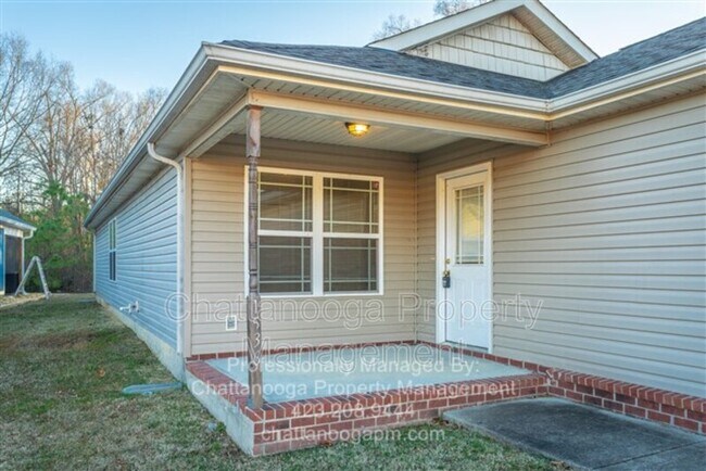 Building Photo - 1536 Southernwood Dr