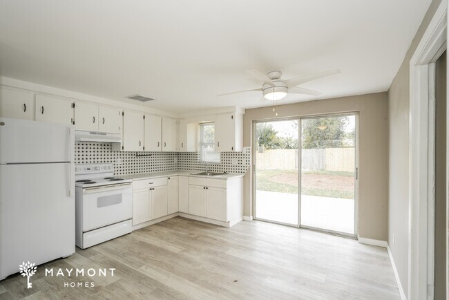 Foto del edificio - 3303 Jackson Dr