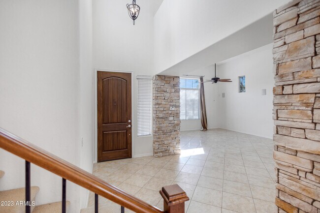 Foto del edificio - 28739 N 20th Ln
